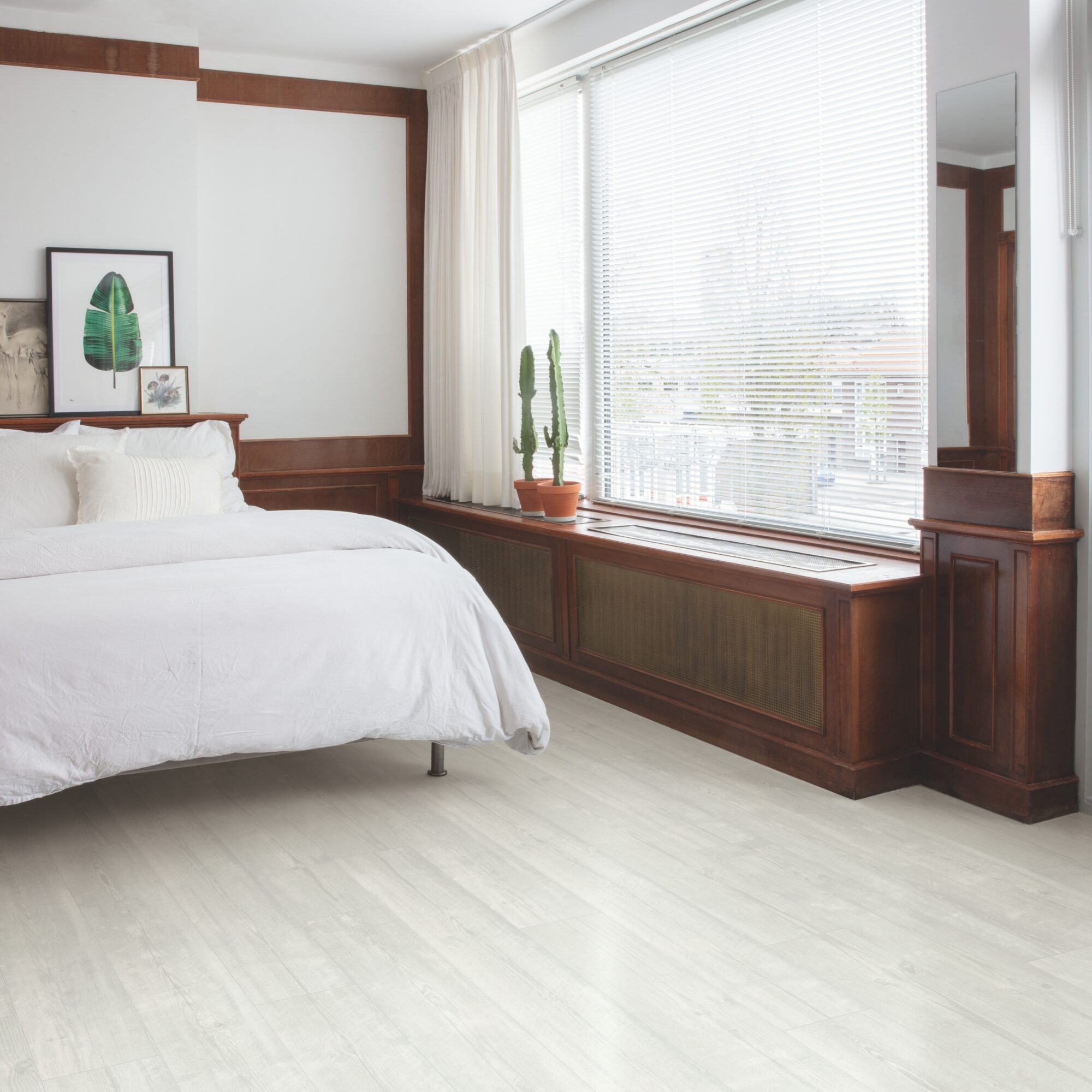Alpha Vinyl Bloom Snow Pine