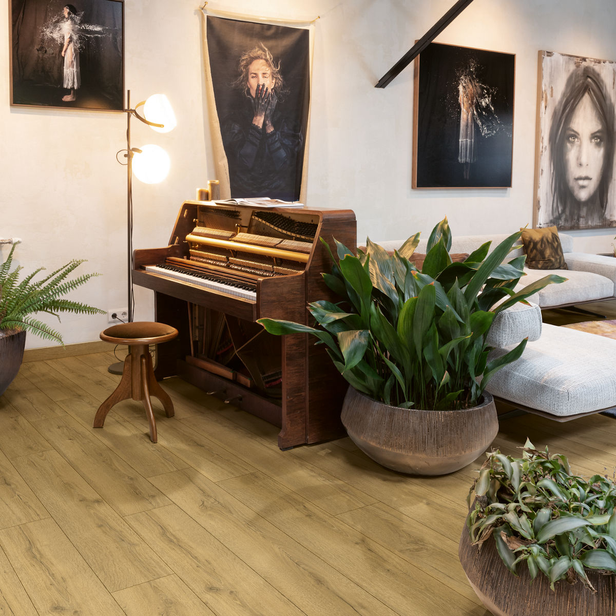 Classic Honey Brown Oak