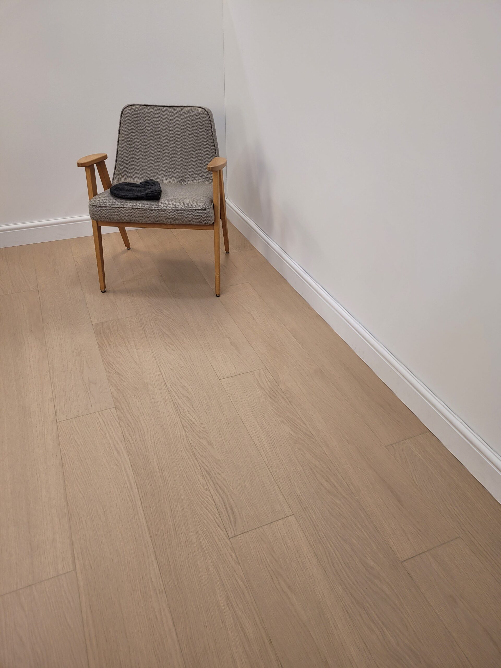 Carnegie - Veneered Plank