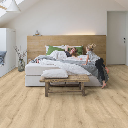 Majestic Soft Oak Light
