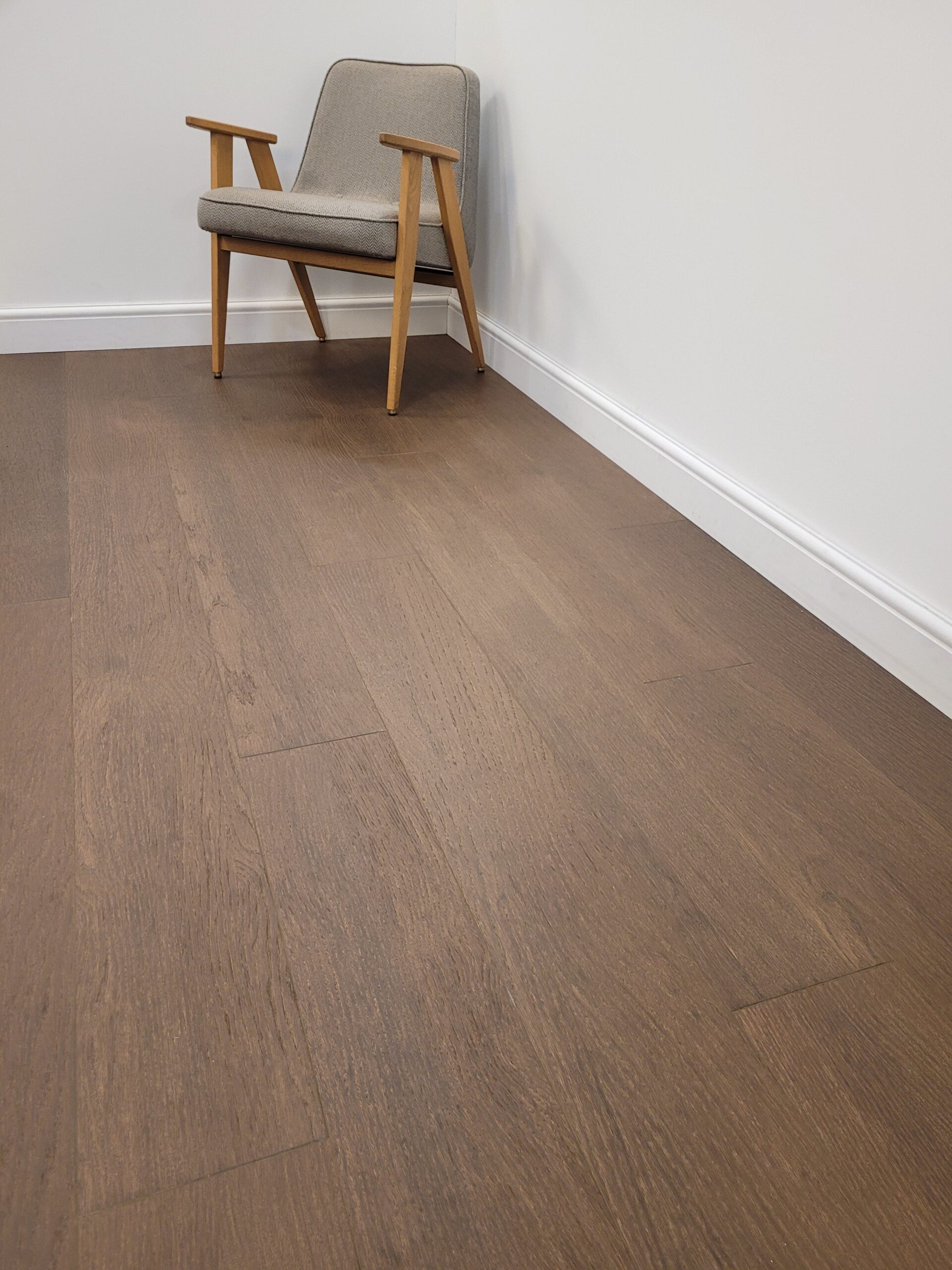 New Brown - Veneered Plank