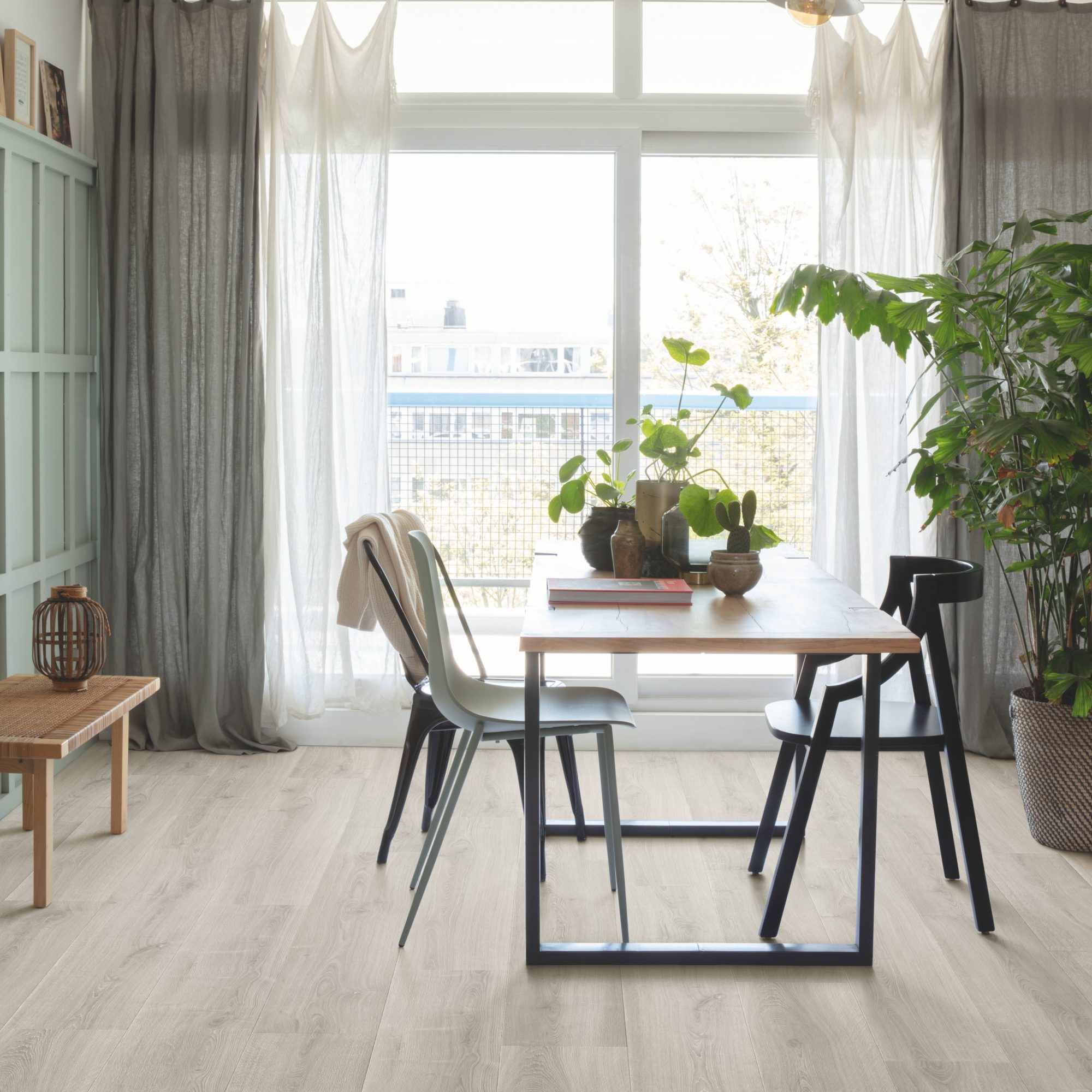 Capture Brushed Oak Mocha